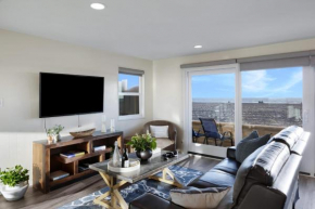 Balboa Breeze by AvantStay Beachfront Retreat Ocean View